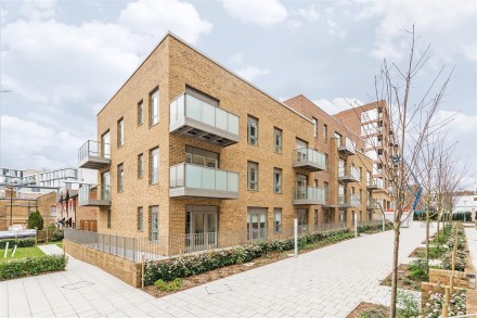 Bath House Court, Smithfield Square, Hornsey, N8